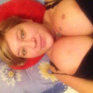 Model - sofi hotbuns hugetits