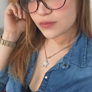 Model - Becky bigass