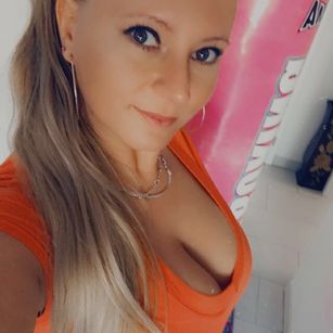 Model - LaMadrina006 bigtits