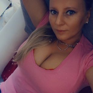 Model - LaMadrina006 romantic