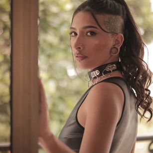 Model - Louane Bour natural