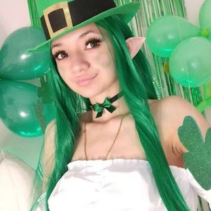 Model - Ms.Pickles anal