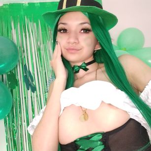 Model - Ms.Pickles anal