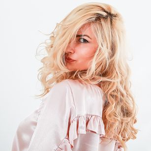 Model - AliceInLove femdom