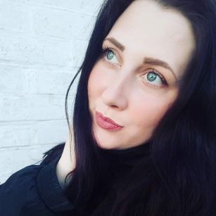 Model - CrownCarol deepthroat