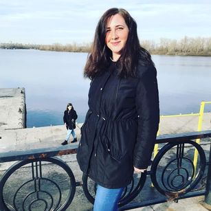 Model - CrownCarol heels