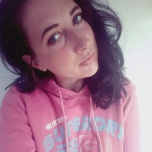 Model - CrownCarol natural