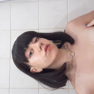 Model - Vivibush natural