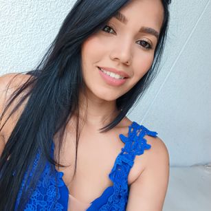Model - hanna perez squirt