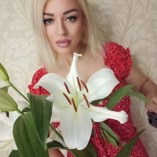 Model - EvaDream naked