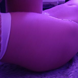 Model - DayannaSweet squirt