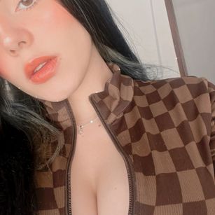 Model - aryana dasha bigboobs