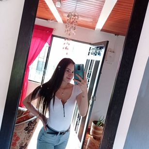 Model - Valeria Mendez domination