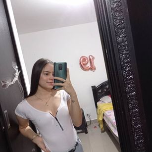 Model - Valeria Mendez sph