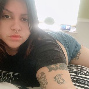 Model - SilentLolita bigboobies