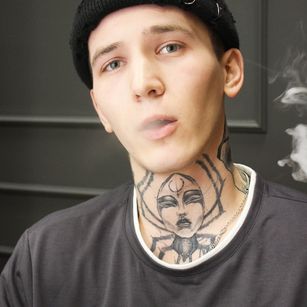 Model - NickolasRoss shaved