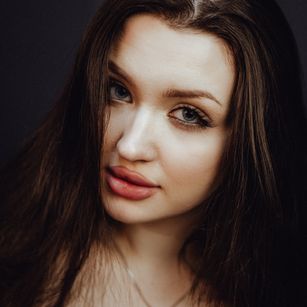 Model - Stephany teen