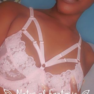 Model - Thee Natural Fantasie fetish