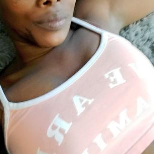 Model - Thee Natural Fantasie findom