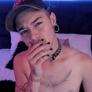 Model - Dany Phanton LOVENSE