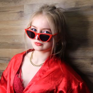 Model - Britney Blush cute