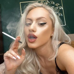 Model - Ariadne girlfriend