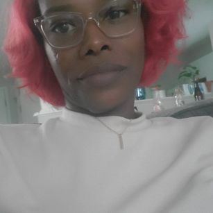 Model - Thee Natural Fantasie findom