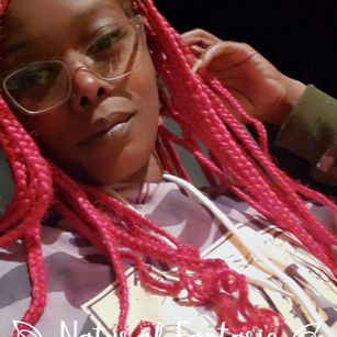 Model - Thee Natural Fantasie findom