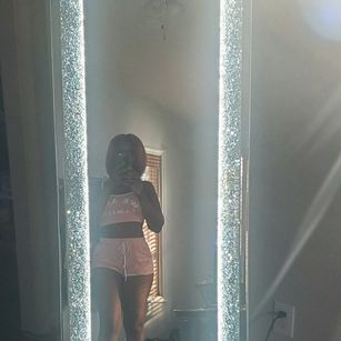 Model - Thee Natural Fantasie fetish