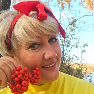 Model - BlondNelly mature