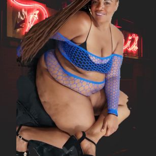 Model - ARANZALATINBLACK colombiana