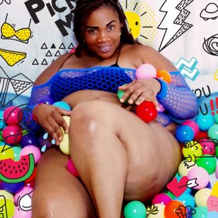 Model - ARANZALATINBLACK Ebony