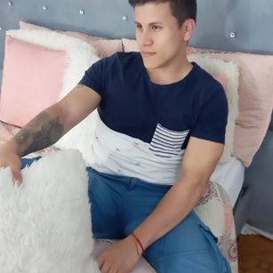 Model - Pablo Newman blowjob