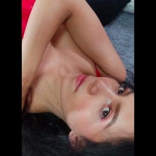 Model - Fer bigboobs