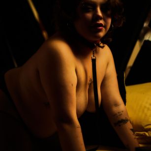 Model - Roxxxan bigass