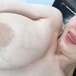 Model - cuminme07 boobs