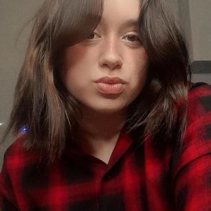 Model - EllyFray young