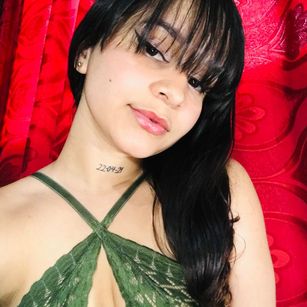 Model - Emily_Hot_ young