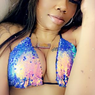 Model - KandyKuntton LUSH