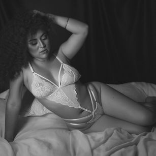 Model - Kteryn saliva