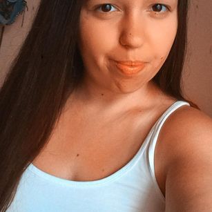 Model - nicole_flow feet