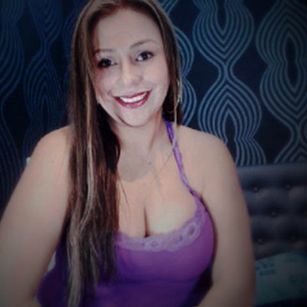 Model - AlexaQueen4u 1