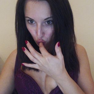 Model - Helen cuckold