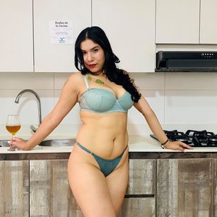 Model - SOPHIA MILLER sexy