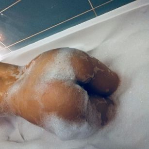 Model - Ashleen stripdance