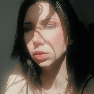 Model - Alicia femdom