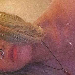 Model - Sweet-bunny deepthroat