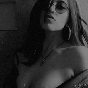 Model - Sweet-bunny blowjob