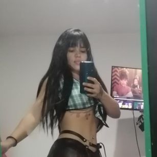 Model - miasuny latina