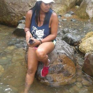 Model - MONYCAMS1 cum